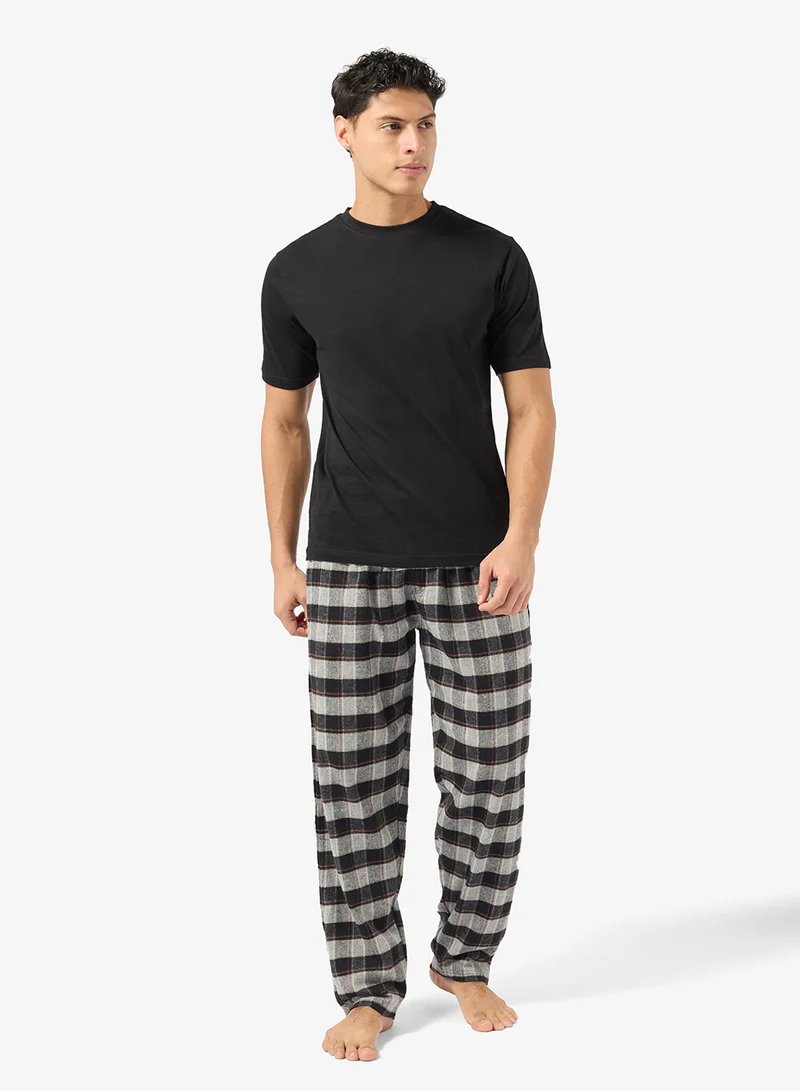 Regular fit tee and Pant set